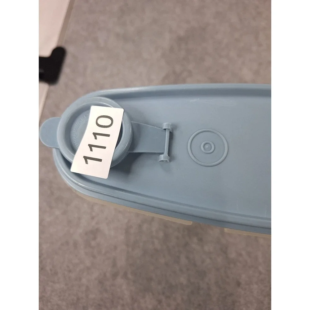 Tupperware Modular Mates Oval 3 Blue Seal Pour Spout Container 1612 1613